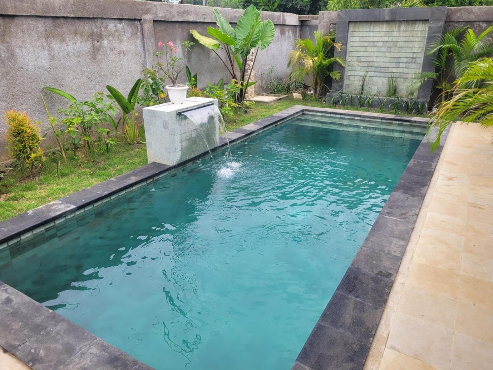 Villa Niang Ando Labuan Bajo Exterior foto