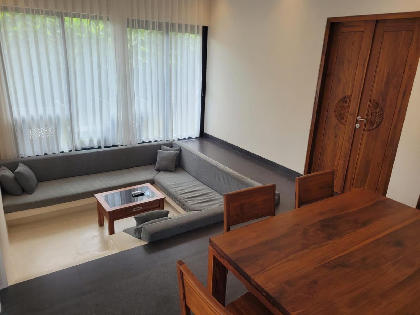 Villa Niang Ando Labuan Bajo Exterior foto
